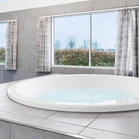 Ferienhaus 24 Person In Hasselberg *