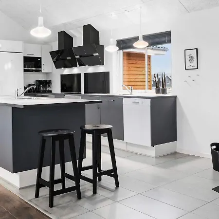 Ferienhaus 24 Person In Hasselberg